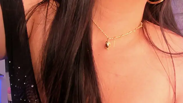 EmaJames25 online show from December 20, 2025, 3:26 pm