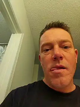 Bigtater1999 online show from February 14, 2025, 8:15 pm