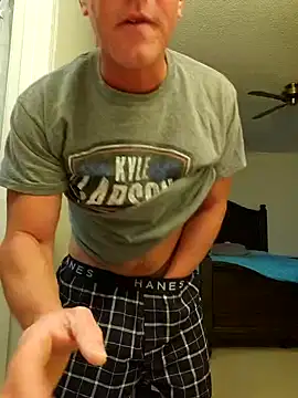 Bigtater1999 online show from February 16, 2025, 10:22 pm