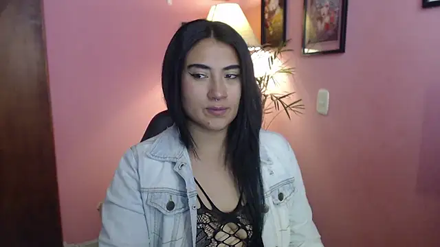 bunnyemilyrose36 online show from January 8, 2026, 6:14 pm