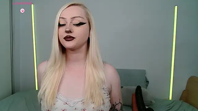 chloe levine online show from March 30, 2026, 7:59 pm