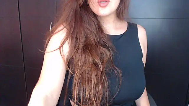 AdharaLujan online show from January 29, 2025, 5:24 pm