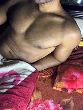 Snapshot of Vampire_xoxo chatting on February 6, 2025, 3:48 am Vampire xoxo online show from February 6, 2025, 3:48 am