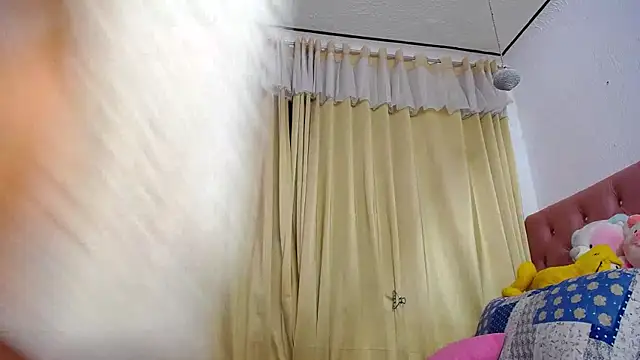 Snapshot of Soffy-brooks chatting on March 7, 2025, 6:02 am Soffy-brooks online show from March 7, 2025, 6:02 am