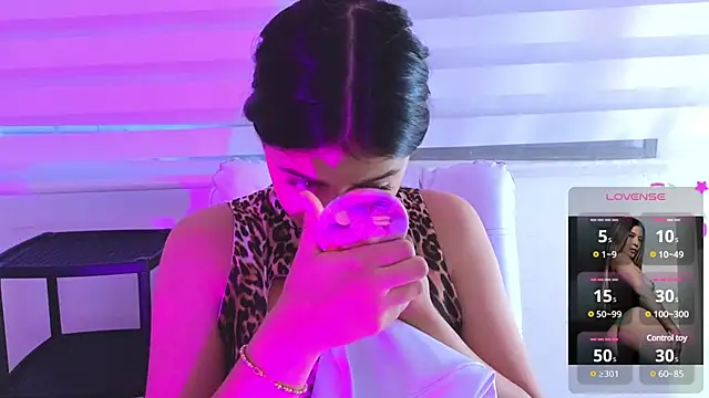 leiya 1303 online show from January 25, 2025, 11:11 pm