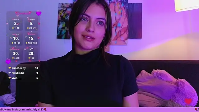 leiya 1303 online show from December 14, 2024, 5:18 am