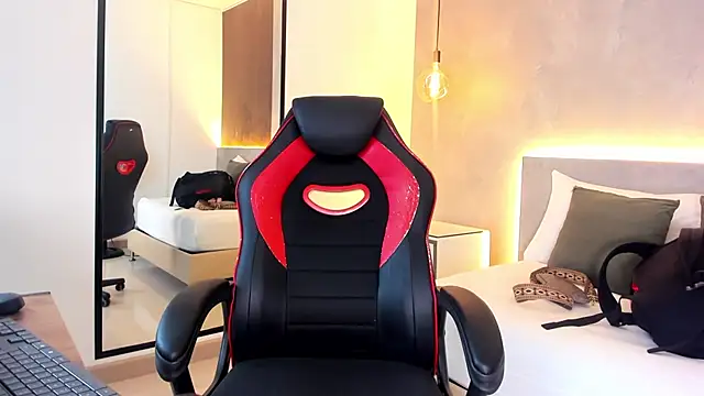 alma fenix online show from November 12, 2025, 12:31 pm