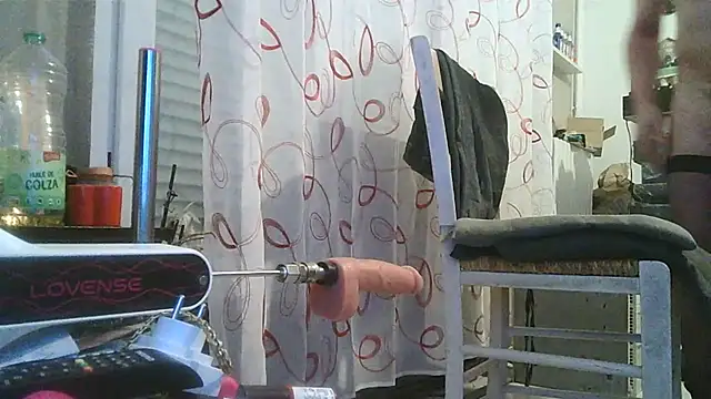 cyril020202 online show from January 19, 2026, 1:04 pm