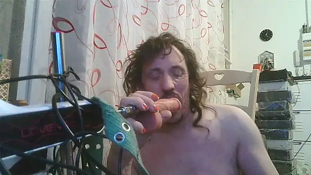 cyril020202 online show from January 31, 2026, 11:47 pm