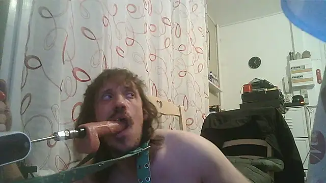 Snapshot of cyril020202 chatting on April 2, 2026, 9:21 pm cyril020202 online show from April 2, 2026, 9:21 pm