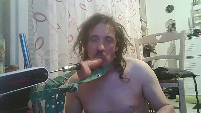 Snapshot of cyril020202 chatting on April 18, 2026, 11:38 pm cyril020202 online show from April 18, 2026, 11:38 pm