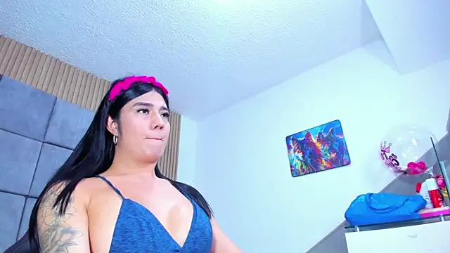 ZachaTompson online show from April 7, 2026, 7:59 pm