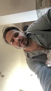 Snapshot of bananahot31 chatting on November 4, 2025, 1:37 pm bananahot31 online show from November 4, 2025, 1:37 pm