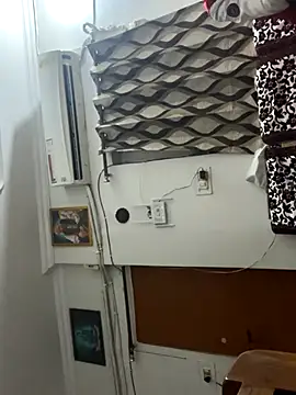 Snapshot of John_desihunk chatting on November 28, 2025, 5:46 pm John desihunk online show from November 28, 2025, 5:46 pm