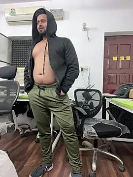 Snapshot of John_desihunk chatting on January 16, 2025, 8:25 pm John desihunk online show from January 16, 2025, 8:25 pm