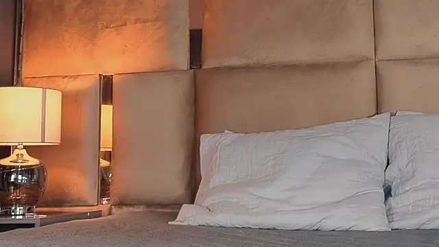 angelinepossy online show from September 14, 2025, 9:15 pm