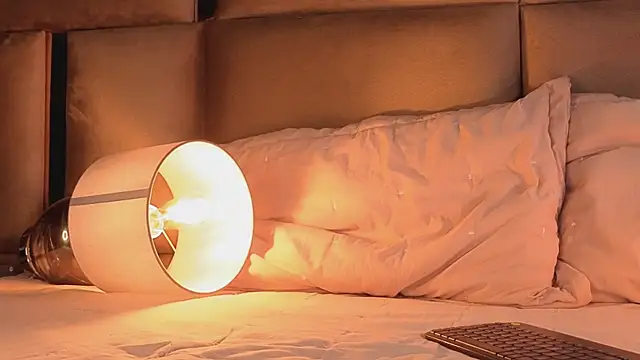 angelinepossy online show from November 21, 2025, 9:47 pm