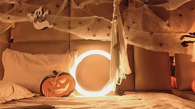 angelinepossy online show from October 14, 2025, 10:20 pm