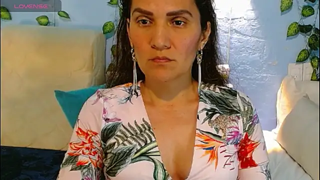 venus swet  online show from February 8, 2026, 2:09 am