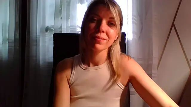 VelvetLove287 online show from February 23, 2026, 8:04 am