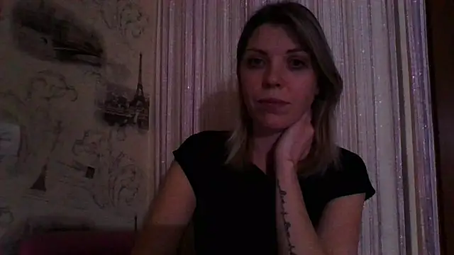 VelvetLove287 online show from March 17, 2025, 7:15 pm