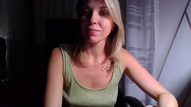 VelvetLove287 online show from October 31, 2025, 4:03 pm