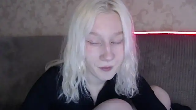 EnigmaSee online show from April 11, 2026, 2:19 am