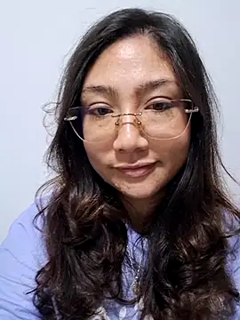 Mia Ruiz online show from November 2, 2025, 2:16 am