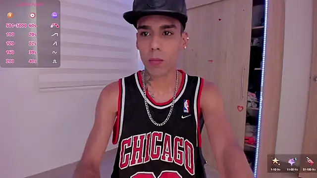 Snapshot of aldrinwhite chatting on March 21, 2025, 7:24 pm aldrinwhite online show from March 21, 2025, 7:24 pm