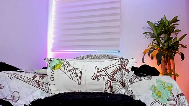 Snapshot of aldrinwhite chatting on October 9, 2025, 5:57 pm aldrinwhite online show from October 9, 2025, 5:57 pm