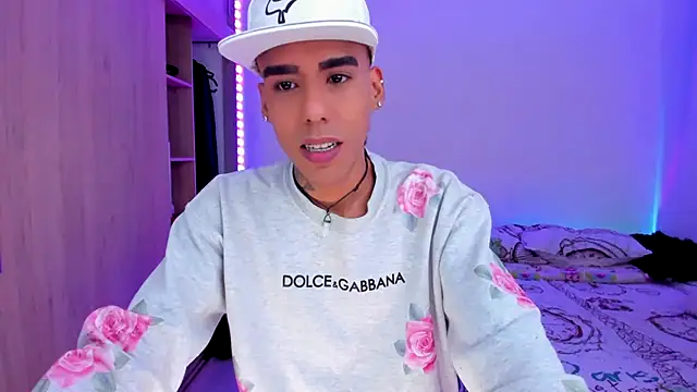 Snapshot of aldrinwhite chatting on January 15, 2026, 5:05 pm aldrinwhite online show from January 15, 2026, 5:05 pm