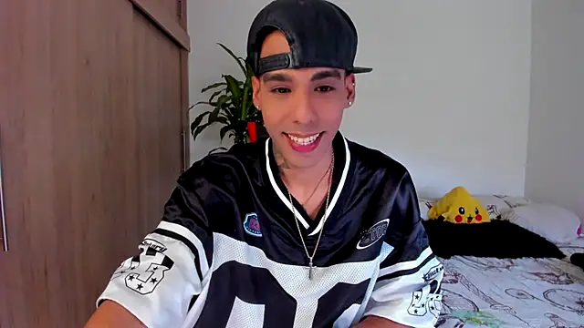 aldrinwhite online show from March 16, 2026, 5:37 pm