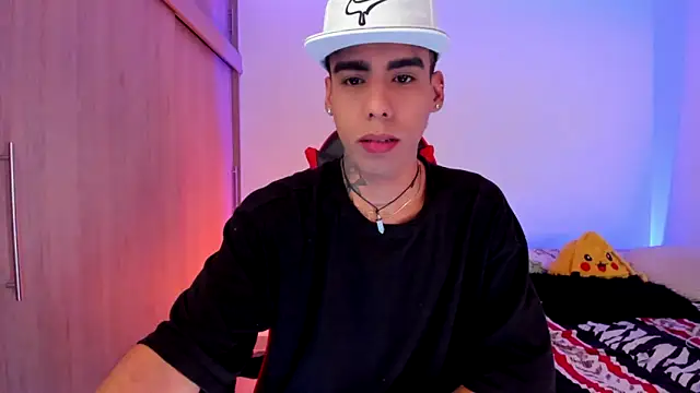 Snapshot of aldrinwhite chatting on February 16, 2026, 5:33 pm aldrinwhite online show from February 16, 2026, 5:33 pm