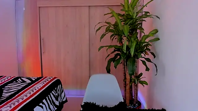 Snapshot of aldrinwhite chatting on January 6, 2026, 4:11 pm aldrinwhite online show from January 6, 2026, 4:11 pm