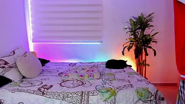 Snapshot of aldrinwhite chatting on October 5, 2025, 6:20 pm aldrinwhite online show from October 5, 2025, 6:20 pm