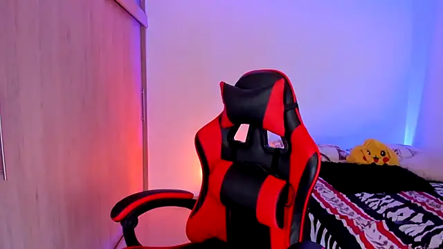 Snapshot of aldrinwhite chatting on February 19, 2026, 4:48 pm aldrinwhite online show from February 19, 2026, 4:48 pm