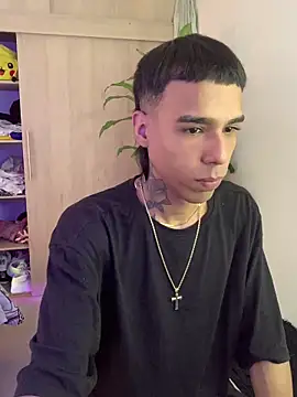 Snapshot of aldrinwhite chatting on November 20, 2025, 3:23 pm aldrinwhite online show from November 20, 2025, 3:23 pm