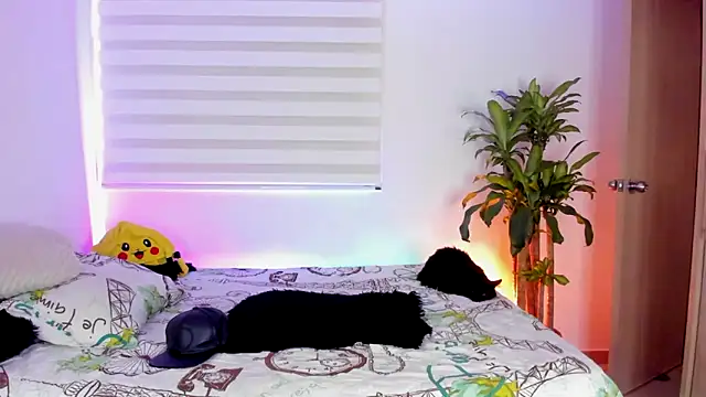 Snapshot of aldrinwhite chatting on October 4, 2025, 6:31 pm aldrinwhite online show from October 4, 2025, 6:31 pm