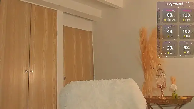 Snapshot of Chrishell_ chatting on June 14, 2026, 2:24 am Chrishell online show from June 14, 2026, 2:24 am