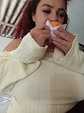 Mommy-Hot online show from July 17, 2026, 1:19 pm