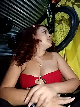 Mommy-Hot online show from December 20, 2025, 1:41 am