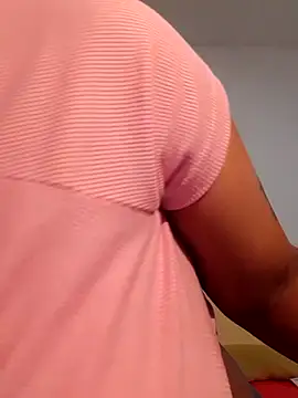 realsquirter online show from November 7, 2025, 7:46 am