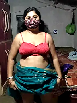 Snapshot of Mourani24 chatting on April 28, 2026, 1:37 am Mourani24 online show from April 28, 2026, 1:37 am