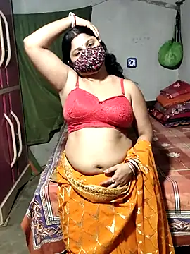 Snapshot of Mourani24 chatting on May 13, 2026, 4:58 pm Mourani24 online show from May 13, 2026, 4:58 pm