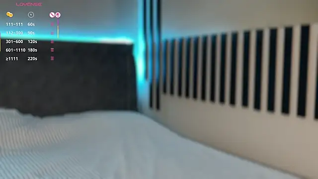 Snapshot of Li_Amelie_ chatting on December 4, 2025, 3:33 pm Li Amelie online show from December 4, 2025, 3:33 pm