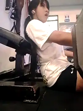 DakotaHoland online show from October 20, 2025, 7:47 pm