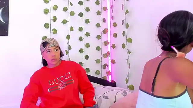 BarbieHotLaura online show from February 2, 2025, 8:08 pm