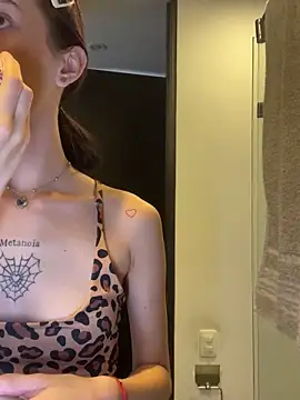 Snapshot of salome-brown chatting on March 3, 2025, 10:10 pm salome-brown online show from March 3, 2025, 10:10 pm