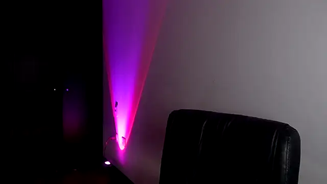 Snapshot of salome-brown chatting on March 6, 2025, 10:04 pm salome-brown online show from March 6, 2025, 10:04 pm