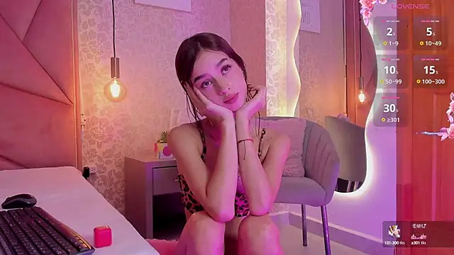 Snapshot of salome-brown chatting on January 7, 2025, 9:46 pm salome-brown online show from January 7, 2025, 9:46 pm